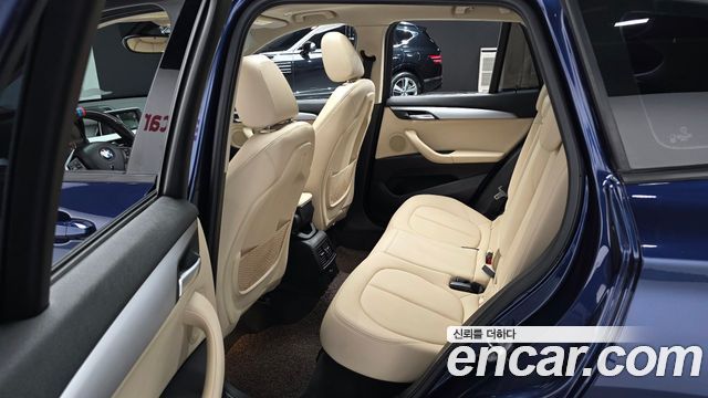BMW X1 (F48) xDrive 20d Joy 2018 — фото 16
