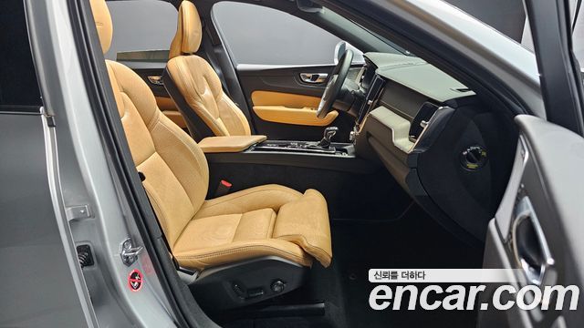 Volvo XC60 (II) T6 Inscription 2020 — фото 11