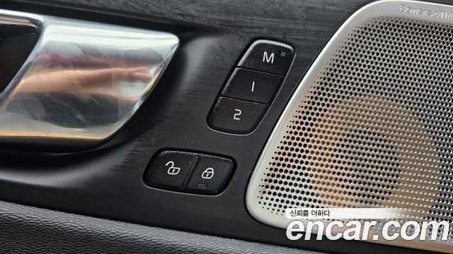 Volvo XC60 (II) T6 Inscription 2020 — фото 20
