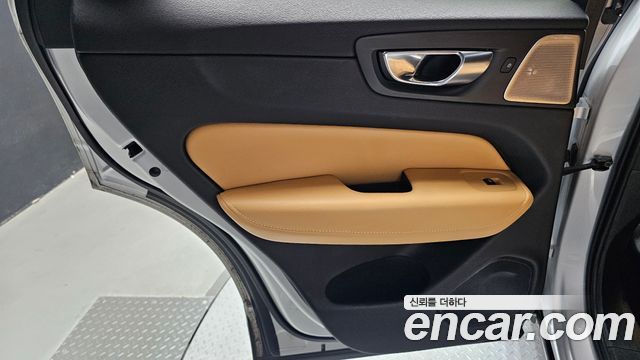Volvo XC60 (II) T6 Inscription 2020 — фото 25