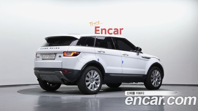 Land Rover Range Rover Evoque 2.0 TD4 HSE 2016 — фото 2