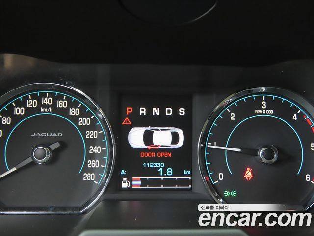 Jaguar XF 2.2D Premium X250 2015 — фото 8