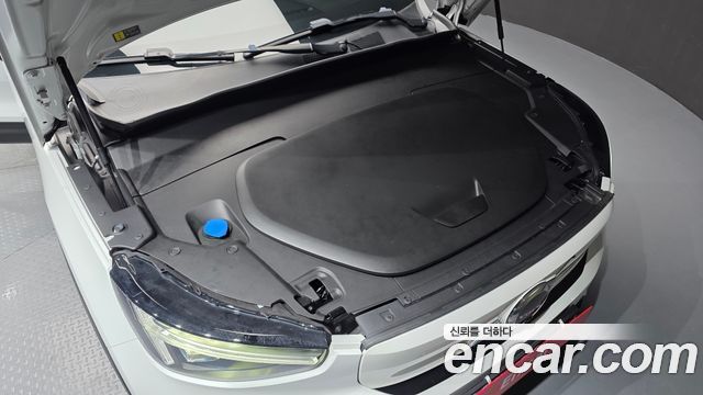 Volvo C40 Recharge Twin Ultimate 2023 — фото 6