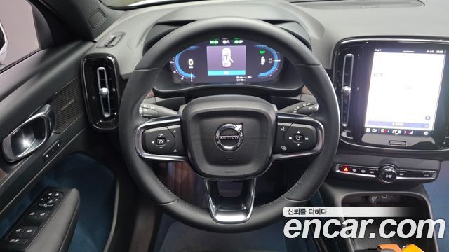 Volvo C40 Recharge Twin Ultimate 2023 — фото 15