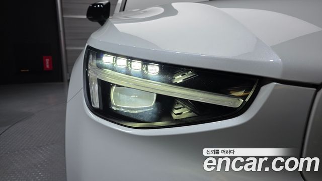 Volvo C40 Recharge Twin Ultimate 2023 — фото 22