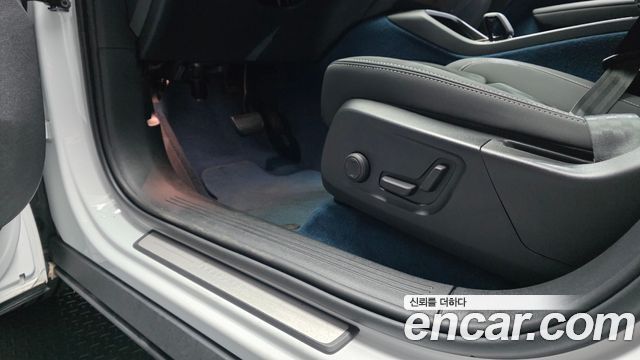Volvo C40 Recharge Twin Ultimate 2023 — фото 32