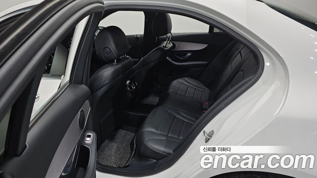 Mercedes-Benz C-Class (W205) C220 d 4MATIC 2020 — фото 12