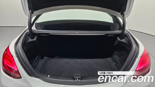 Mercedes-Benz C-Class (W205) C220 d 4MATIC 2020 — фото 20
