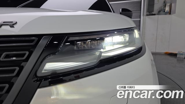 Land Rover Range Rover Velar 2.0 P250 Dynamic SE 2026 — фото 17