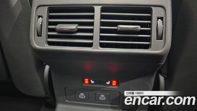 Land Rover Range Rover Velar 2.0 P250 Dynamic SE 2026 — фото 18
