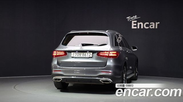 Mercedes-Benz GLC-Class (X253) GLC300 4MATIC AMG Line 2019 — фото 4