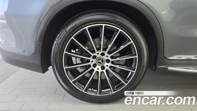 Mercedes-Benz GLC-Class (X253) GLC300 4MATIC AMG Line 2019 — фото 5