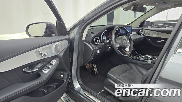 Mercedes-Benz GLC-Class (X253) GLC300 4MATIC AMG Line 2019 — фото 10