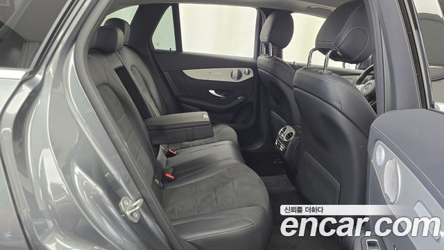Mercedes-Benz GLC-Class (X253) GLC300 4MATIC AMG Line 2019 — фото 11