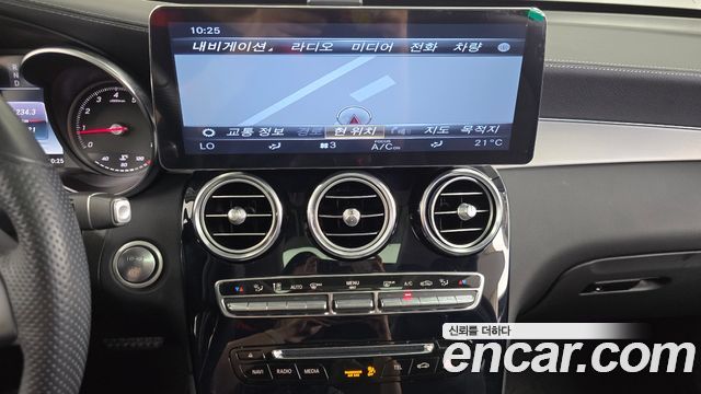 Mercedes-Benz GLC-Class (X253) GLC300 4MATIC AMG Line 2019 — фото 13