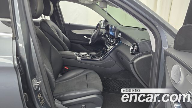 Mercedes-Benz GLC-Class (X253) GLC300 4MATIC AMG Line 2019 — фото 26