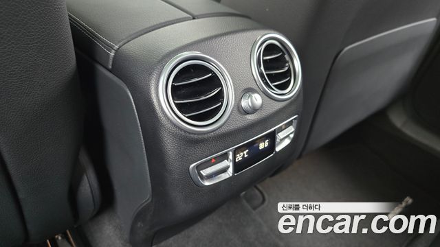 Mercedes-Benz GLC-Class (X253) GLC300 4MATIC AMG Line 2019 — фото 33