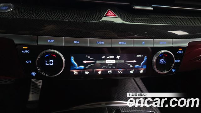 Genesis G80 (RG3) Gasoline 2.5 Turbo AWD 2022 — фото 33