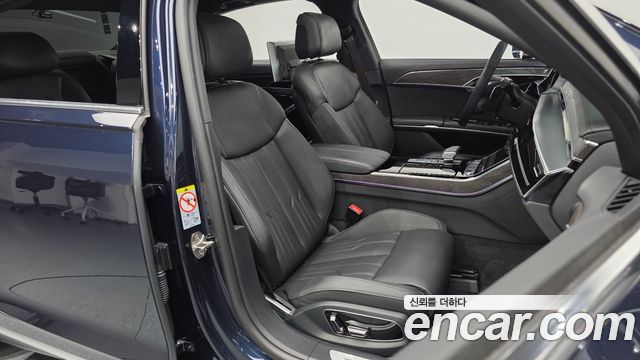 Audi A8 (D5) 55 TFSI Quattro Premium LWB 2023 — фото 12