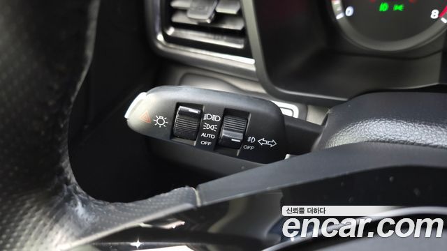 KG Mobility (SsangYong) Very New Tivoli Gasoline 1.5 2WD V3 2021 — фото 16