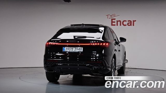 Audi Q5 (80A) 40 TFSI Quattro Sportback S Line 2025 — фото 4
