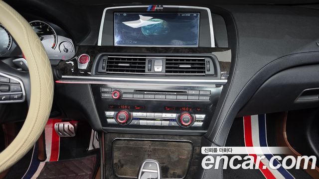 BMW 6 Series (F12) 640i Convertible 2012 — фото 14