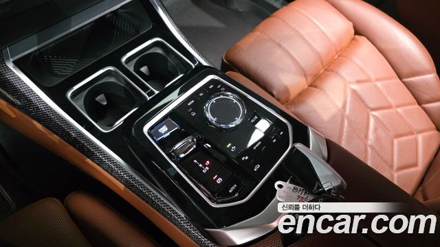 BMW i7 (G70) xDrive 60 M sport 2024 — фото 9