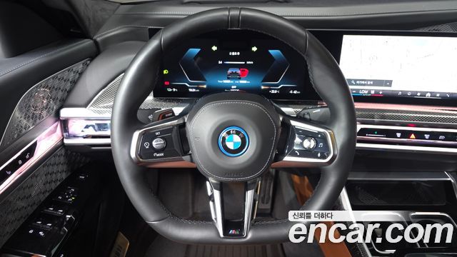 BMW i7 (G70) xDrive 60 M sport 2024 — фото 14