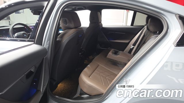 BMW 5 Series (G60) 520i M Sport 2024 — фото 11