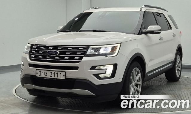 Ford Explorer 2.3 Limited 4WD 5th