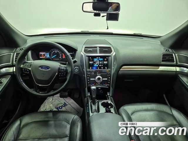Ford Explorer 2.3 Limited 4WD 5th 2017 — фото 7