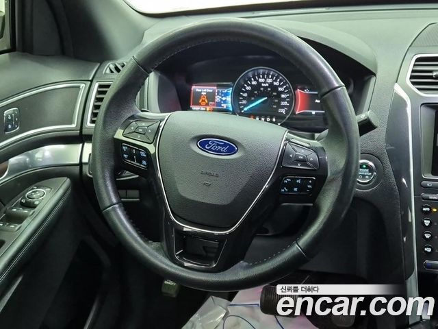 Ford Explorer 2.3 Limited 4WD 5th 2017 — фото 9