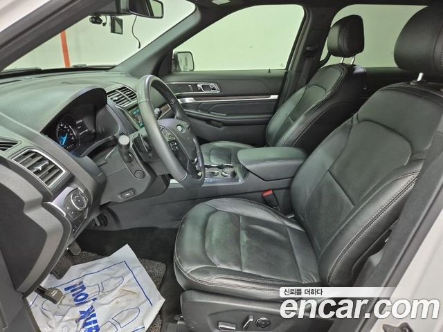 Ford Explorer 2.3 Limited 4WD 5th 2017 — фото 15