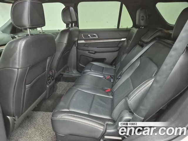 Ford Explorer 2.3 Limited 4WD 5th 2017 — фото 16