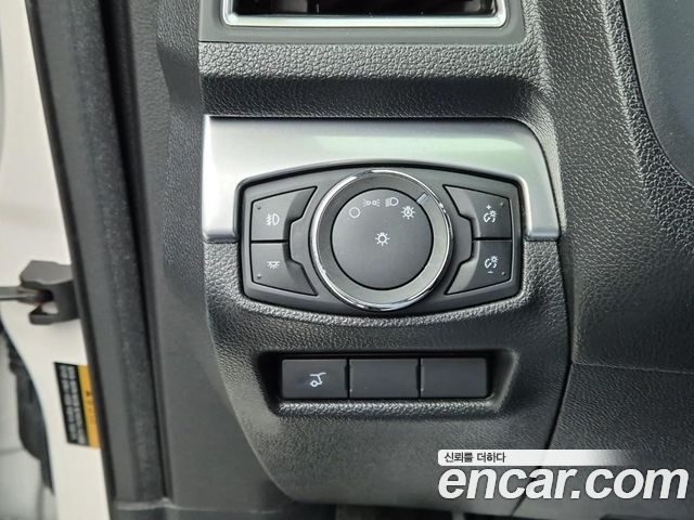 Ford Explorer 2.3 Limited 4WD 5th 2017 — фото 20