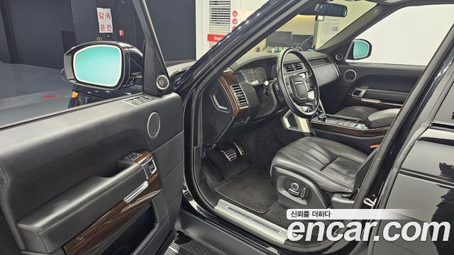 Land Rover Range Rover (IV) 5.0 SC Vogue SE LWB 2016 — фото 10