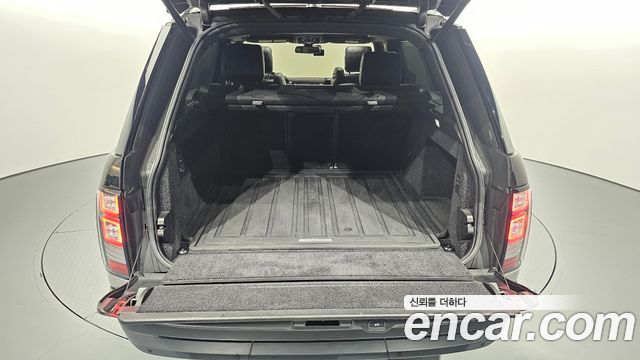 Land Rover Range Rover (IV) 5.0 SC Vogue SE LWB 2016 — фото 32