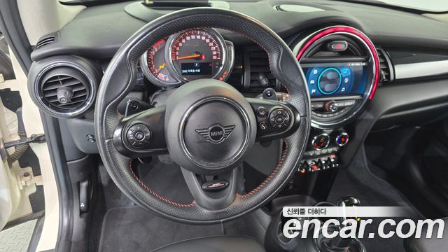 MINI Cooper S HIGH 3rd 2020 — фото 12