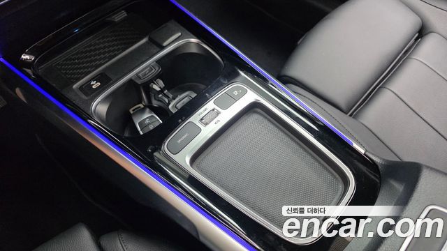 Mercedes-Benz GLB-Class (X247) GLB200 d 2024 — фото 17