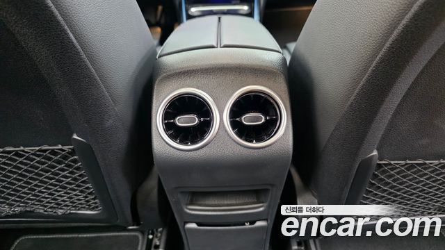 Mercedes-Benz GLB-Class (X247) GLB200 d 2024 — фото 18