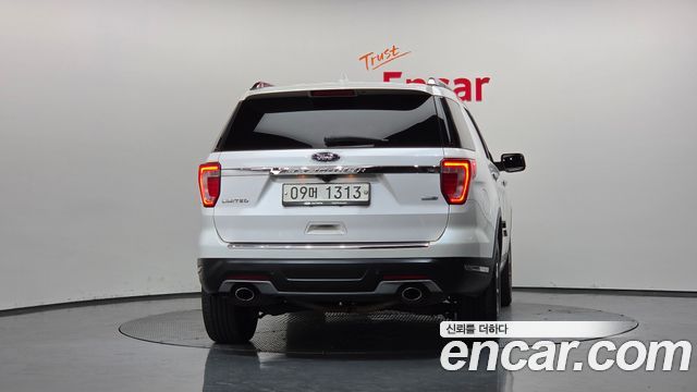 Ford Explorer 2.3 Limited 4WD 5th 2018 — фото 4