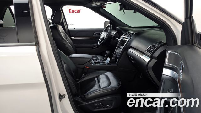 Ford Explorer 2.3 Limited 4WD 5th 2018 — фото 11