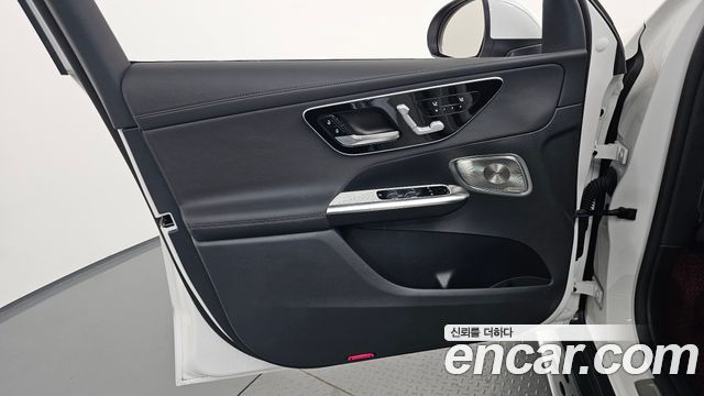 Mercedes-Benz GLC-Class (X254) GLC300 4MATIC Coupe 2024 — фото 30
