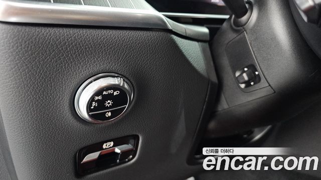 Mercedes-Benz GLC-Class (X254) GLC300 4MATIC Coupe 2024 — фото 34