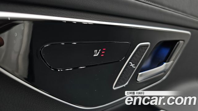 Mercedes-Benz GLC-Class (X254) GLC300 4MATIC Coupe 2024 — фото 36