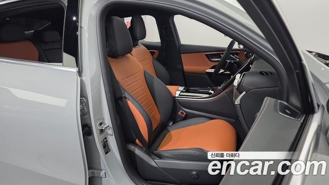 Mercedes-Benz GLC-Class (X254) GLC300 4MATIC Coupe 2025 — фото 12