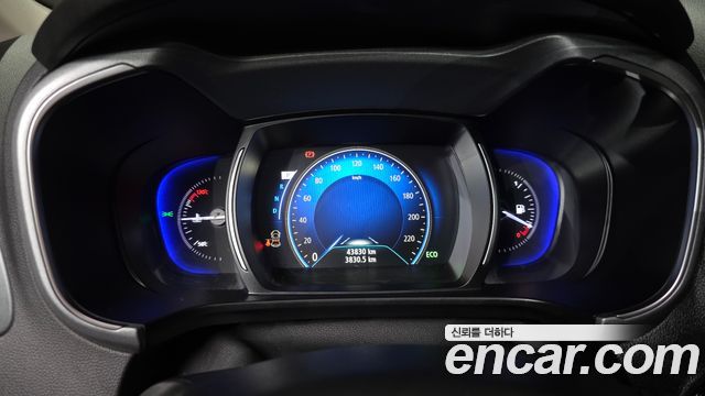 Renault Korea QM6 2.0 GDe PREMIERE 2WD 2023 — фото 8