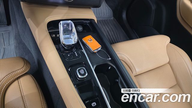 Volvo XC90 (II) B6 Ultimate Bright 2023 — фото 9