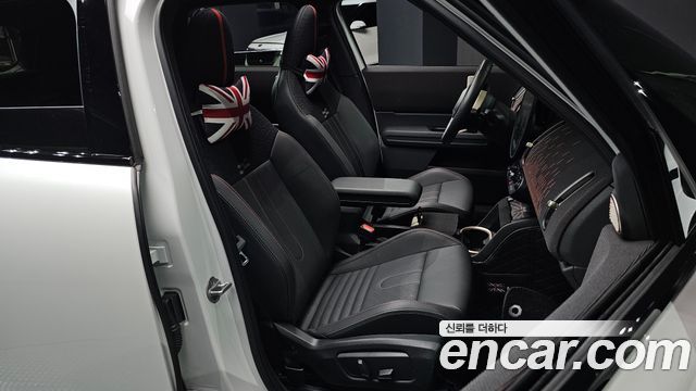 MINI Cooper S Countryman (III) ALL4 JCW 2025 — фото 32