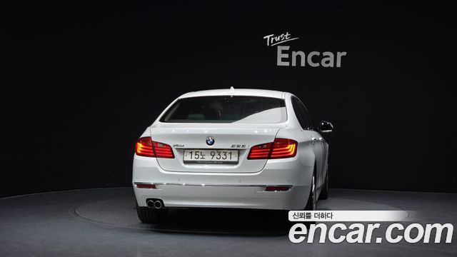 BMW 5 Series (F10) 528i xDrive Luxury Plus 2016 — фото 4